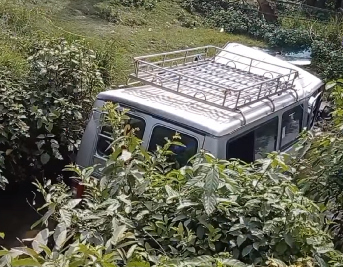 कैलालीको गौरीगंगा ५ राजिपुरमा विङ्गर दुर्घटना हुँदा १५ जना घाइते