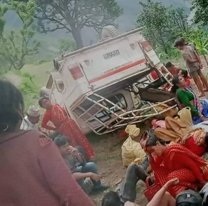 डोटीमा जीप दुर्घटना, ८ जना घाइते